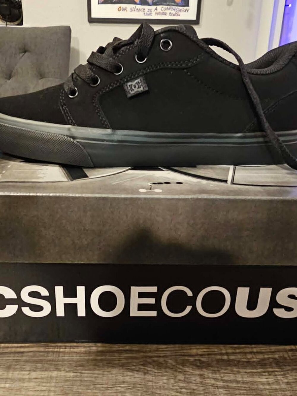 DC Anvil - men's size 7